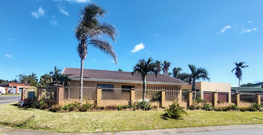 4 Bedroom Property for Sale in Gonubie Eastern Cape